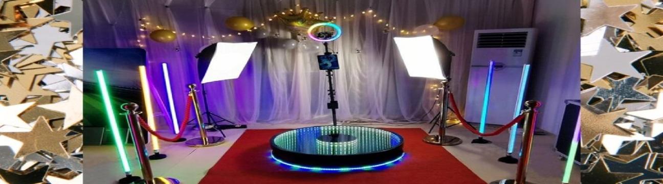 Prop & Pose Photo Booths